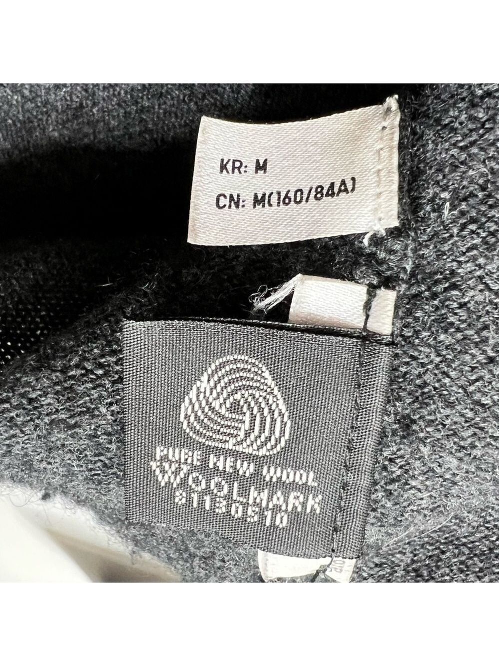 Uniqlo Premium Merino cashmere charcoal grey fitted v neck old money sweater M - Picture 13 of 13